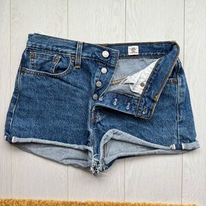 Levi's Women's High Rise White Oak Cone Denim Shorts Size 28